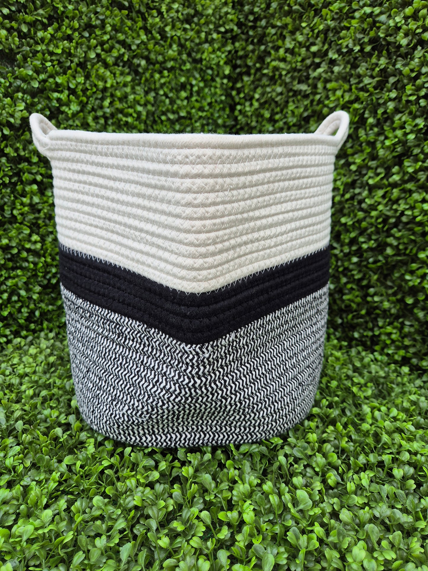 Rope Woven Storage Bag Medium Black and Cream (Dimensions 28cm diameter x 29cm high)