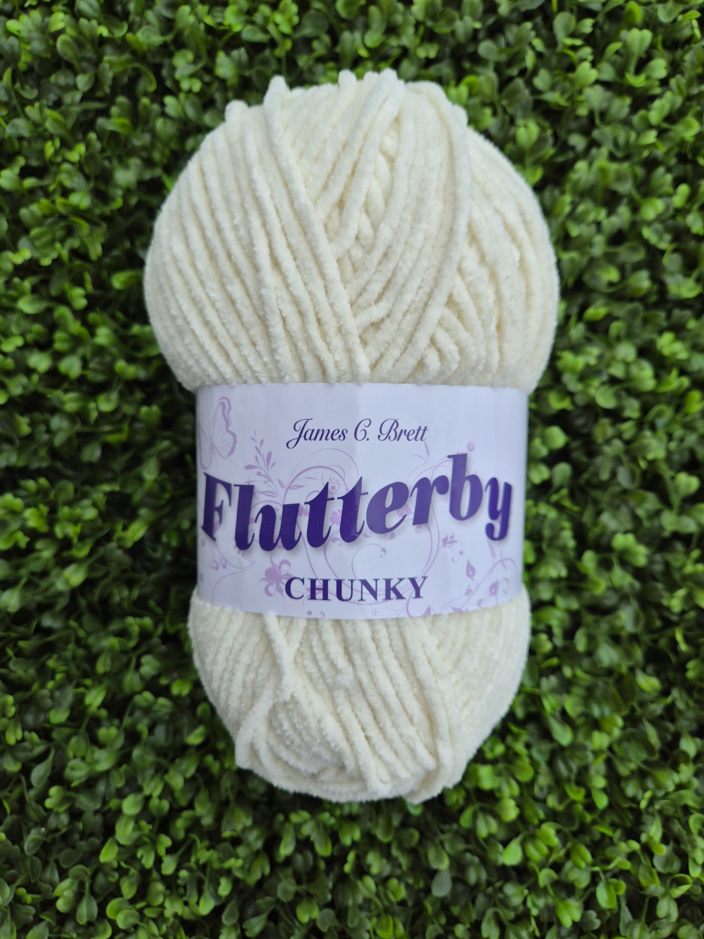 James C Brett Flutterby Chunky B73 Ice Cream (Sparkle)