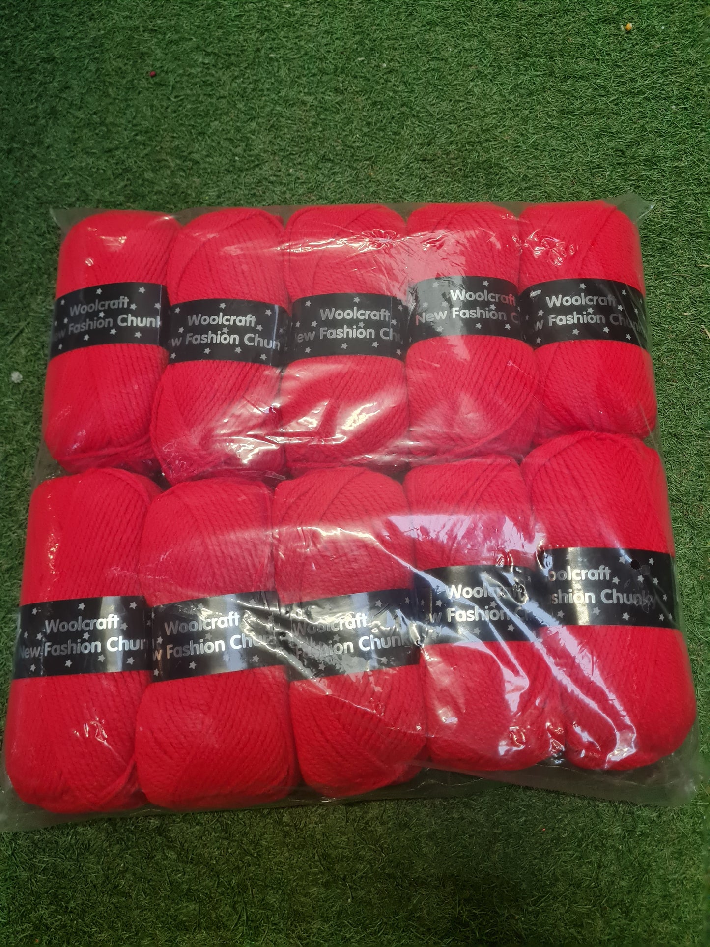 SPECIAL OFFER DELIVERY INCLUDED - 10x Woocraft New Fashion Chunky Wool, Red (Shade 111)