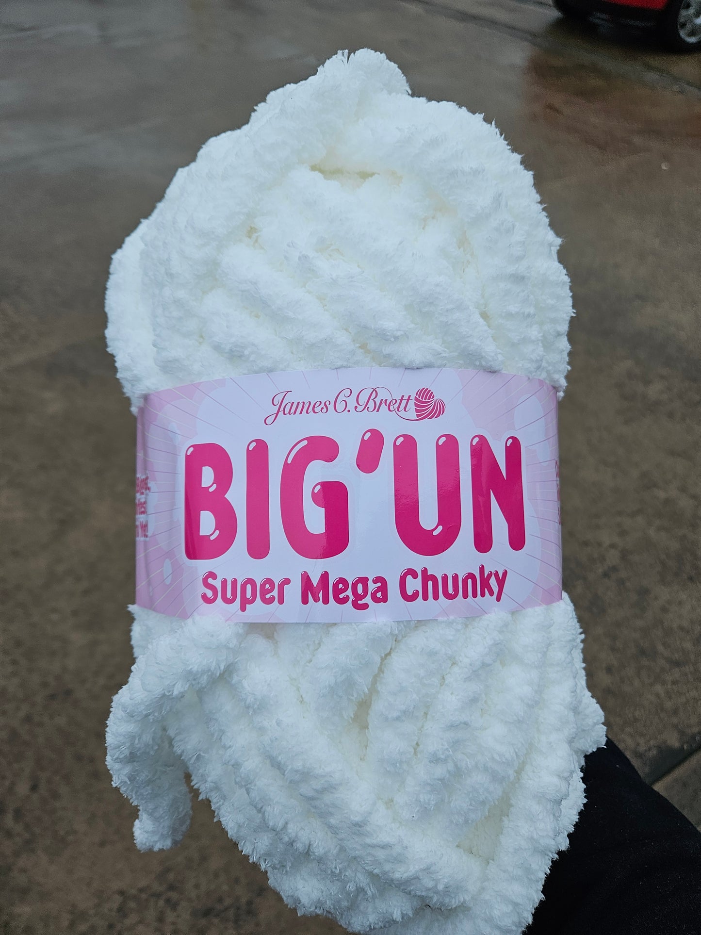 James C Brett 'Big'Un' Super Mega Chunky Wool - 300g (Snow White)