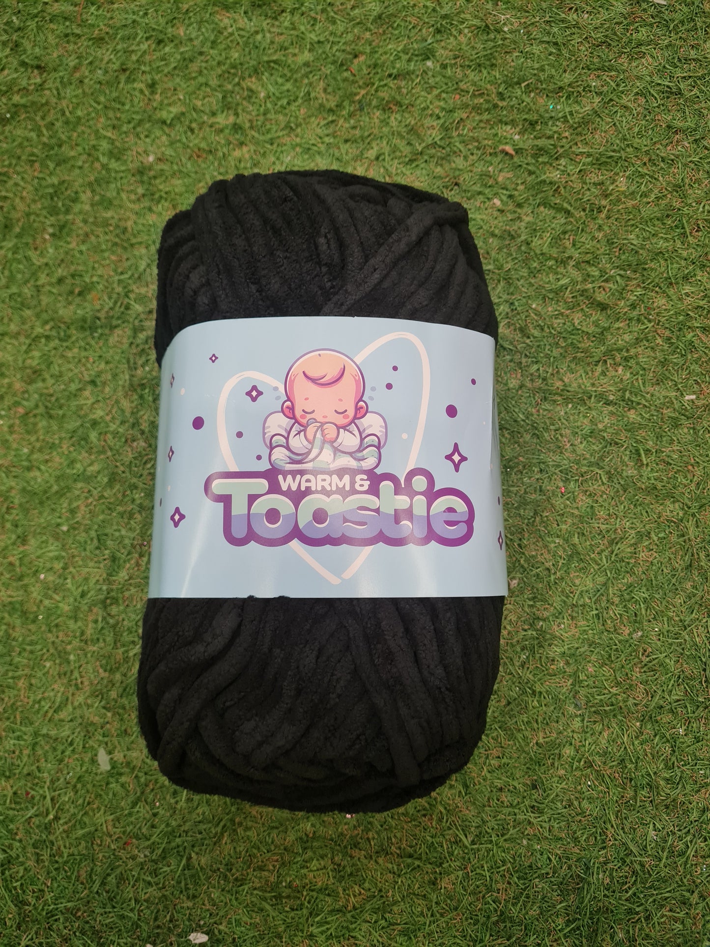 King Cole Warm and Toastie Wool 200g - Black 5993