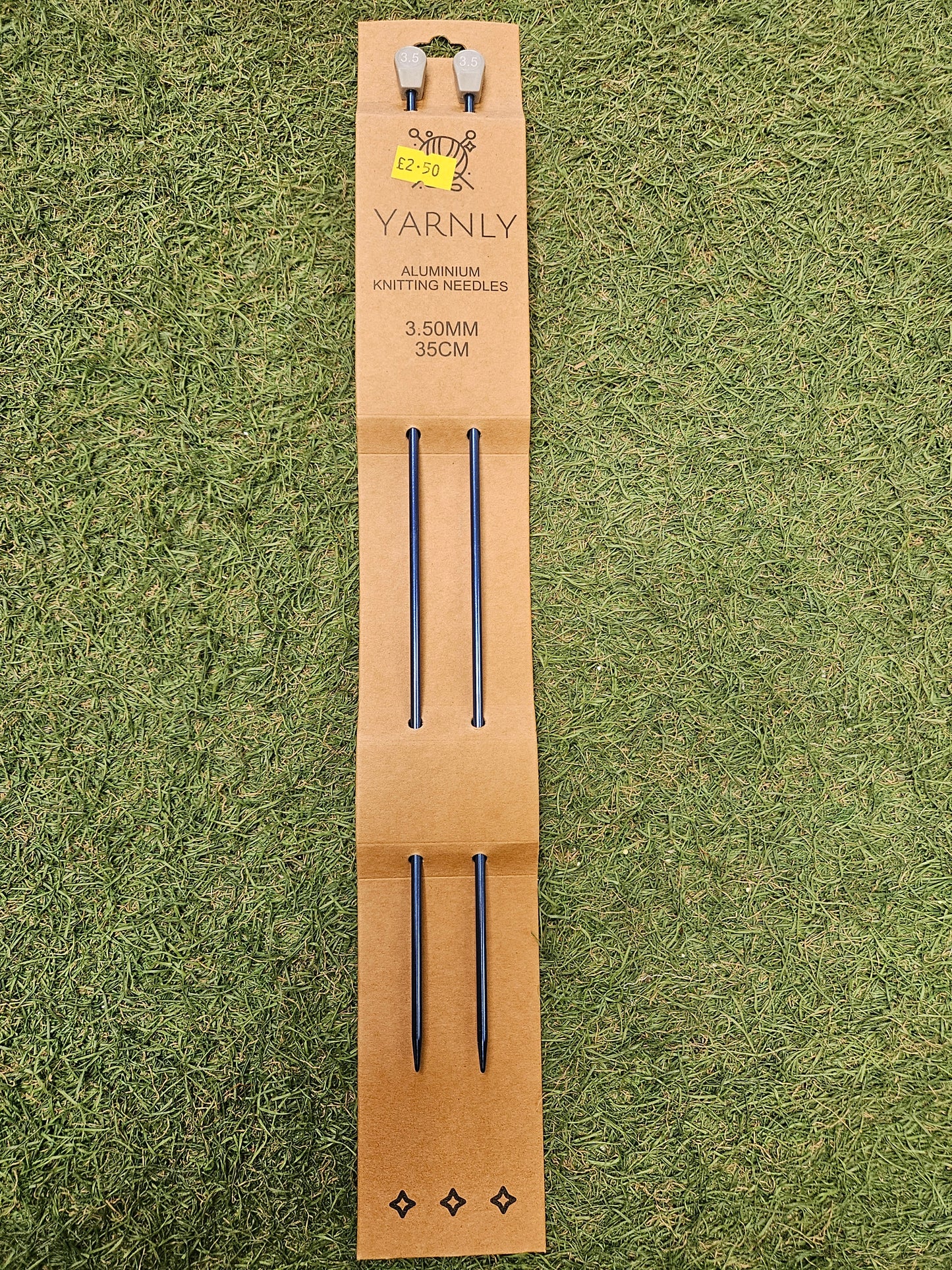 Yarnly Aluminium Knitting Needles 3.5mm, 35cm