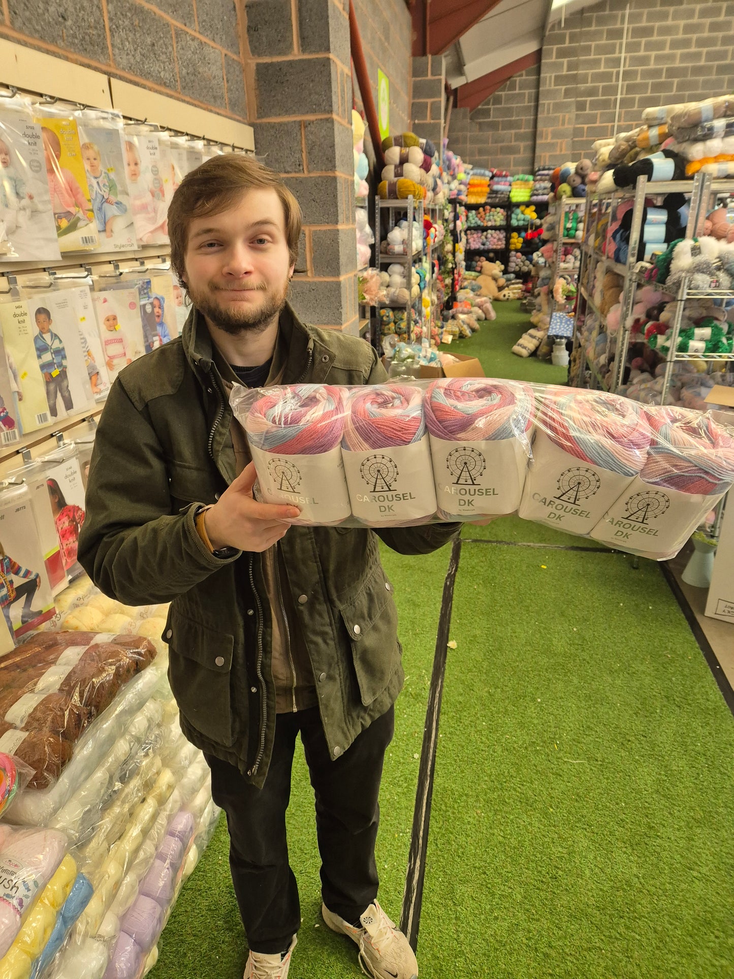 Carousel DK Bundle offer 5 X BALLS + FREE POSTAGE 002