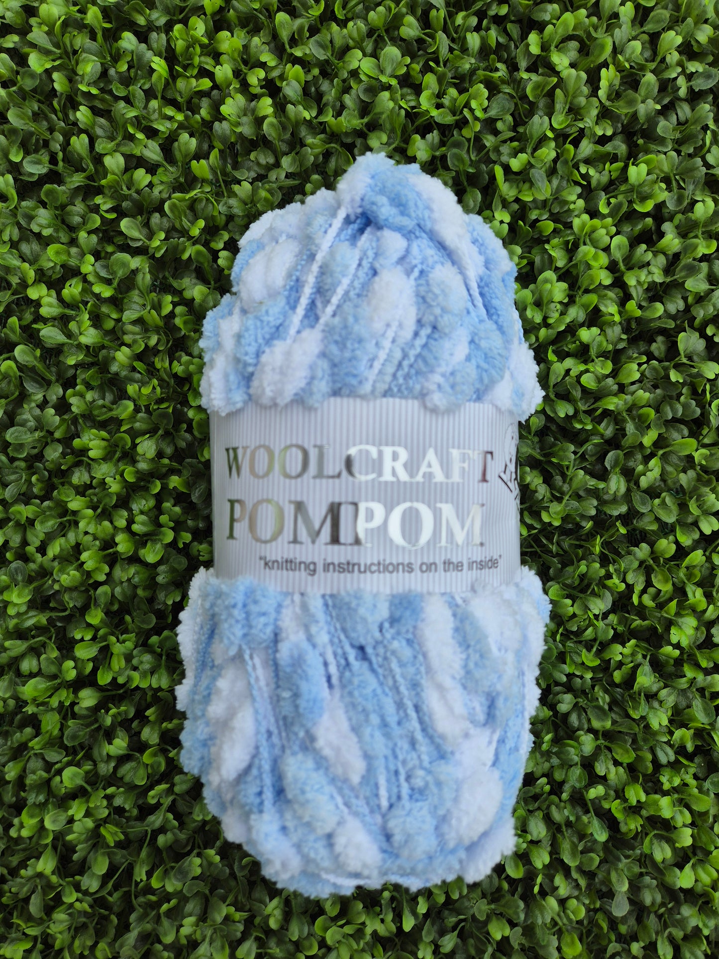 Woolcraft Pompom Shade 05 Blue/White