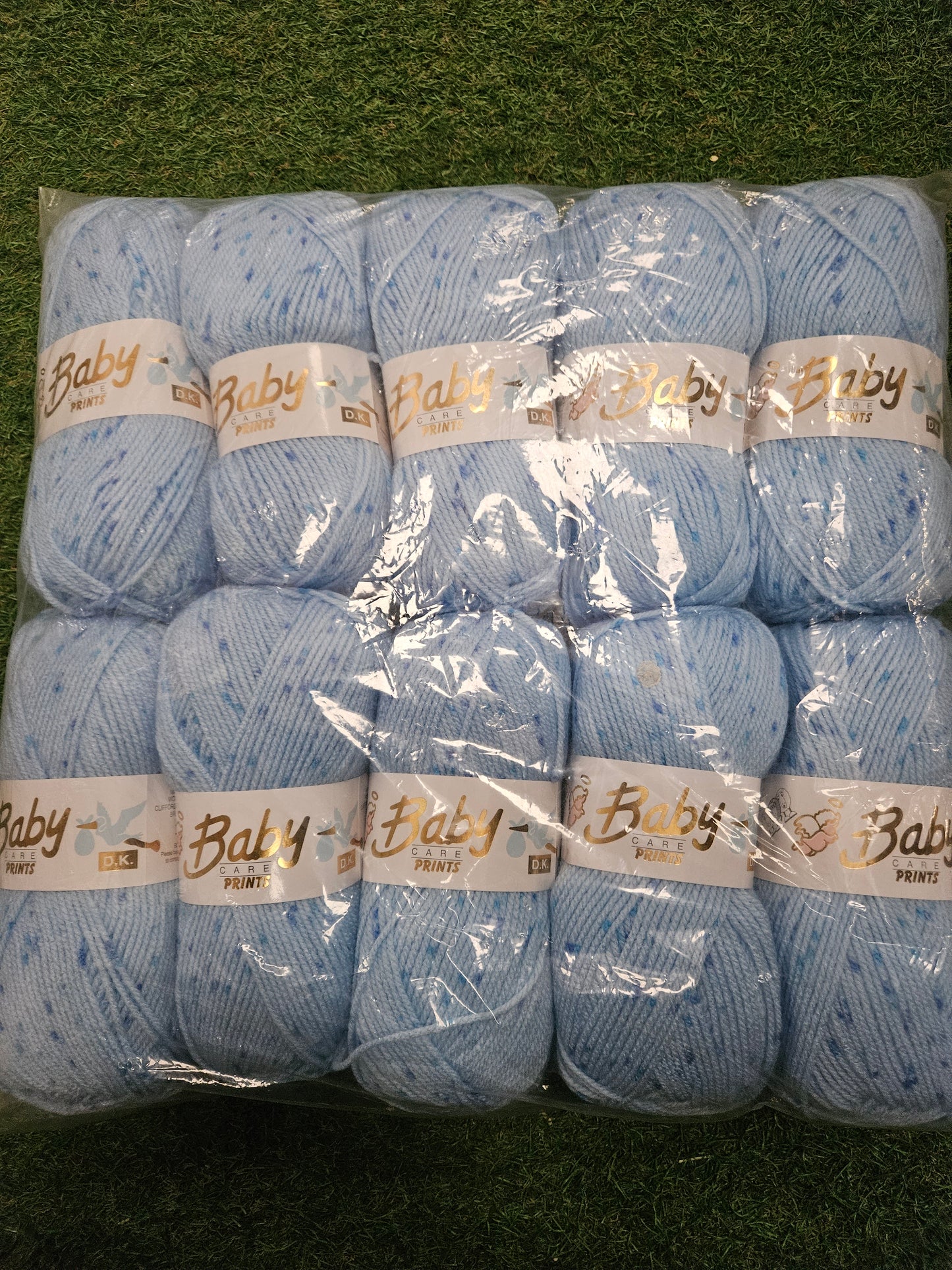 SPECIAL OFFER - DELIVERY INCLUDED - 10x Woolcraft Baby Care Prints Double Knit Wool 100g (Shade 641