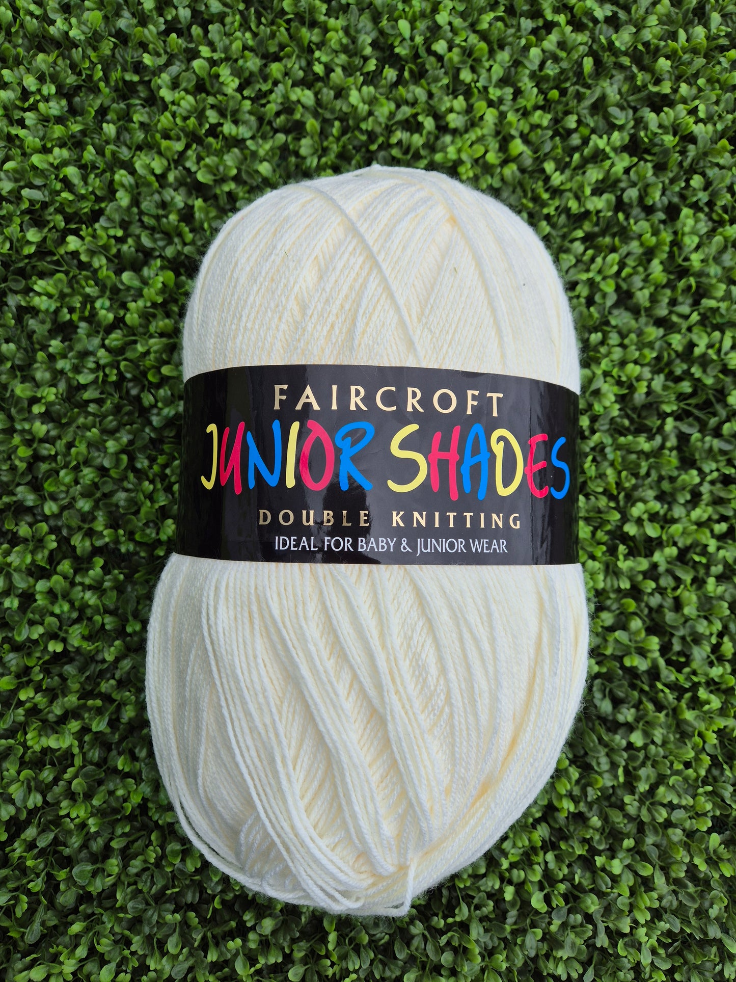 Woolcraft Junior Shades Double knit Large 500g Ball Shade 249 Pale Yellow Dyelot 3041