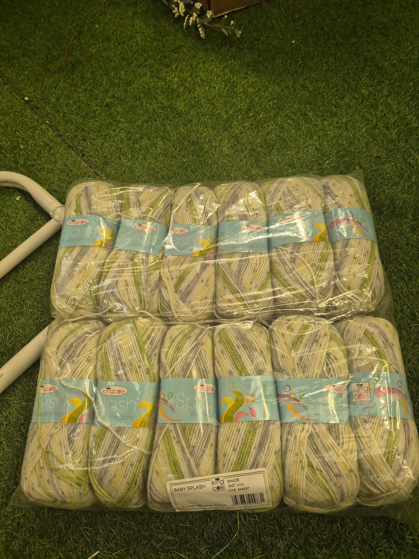 Clearance Bag - King Cole Splash Dk 1.2kg kiwi