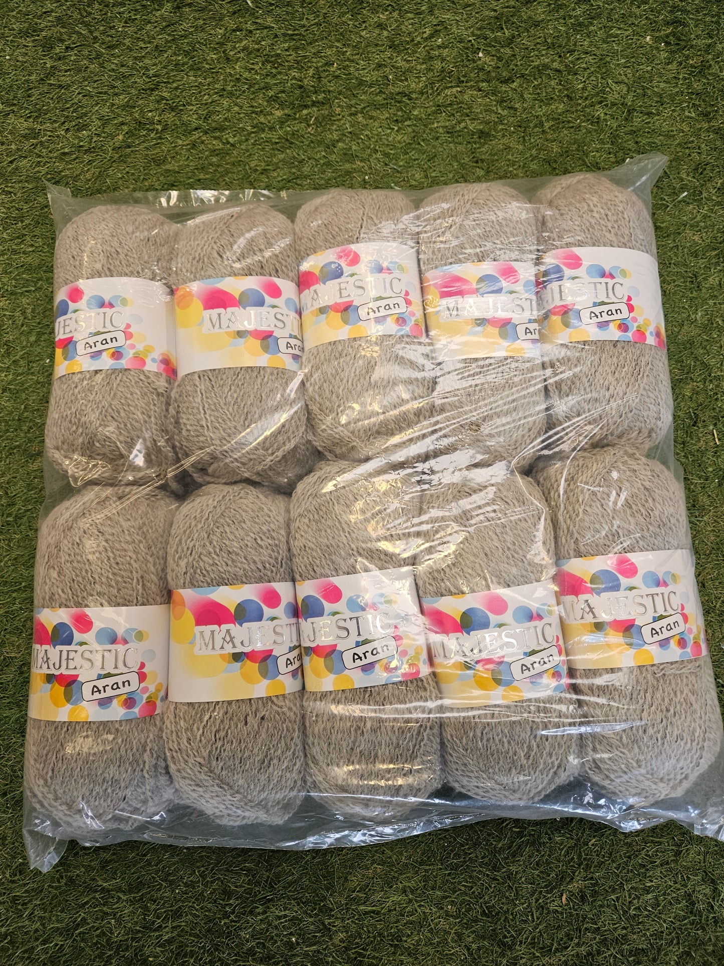 10x Majestic Aran Wool 100g, Shade 2666
