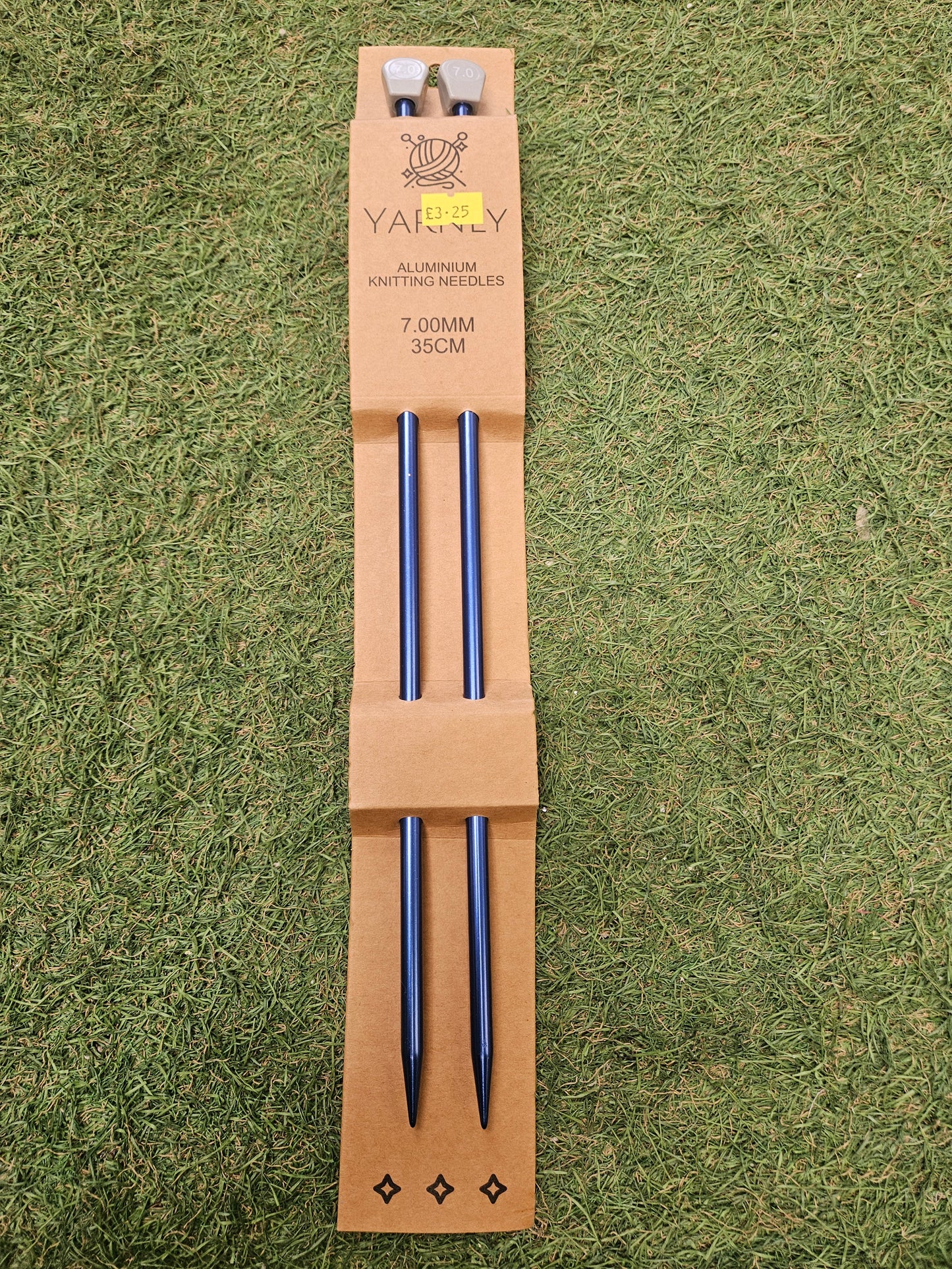Yarnly Aluminium Knitting Needles 7mm, 35cm
