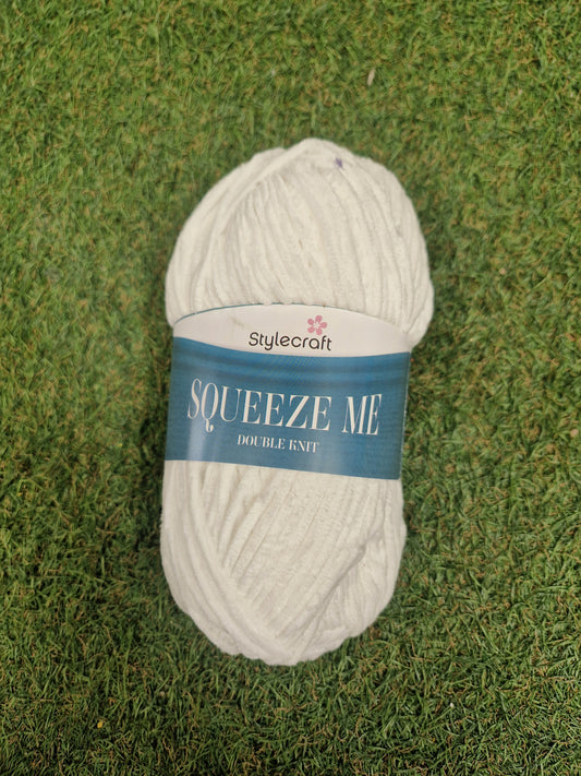 Stylecraft Squeeze Me White 5600