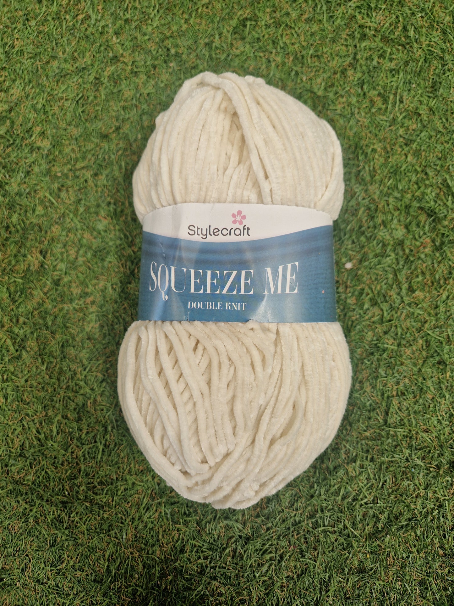 Stylecraft Squeeze Me Cream 5602