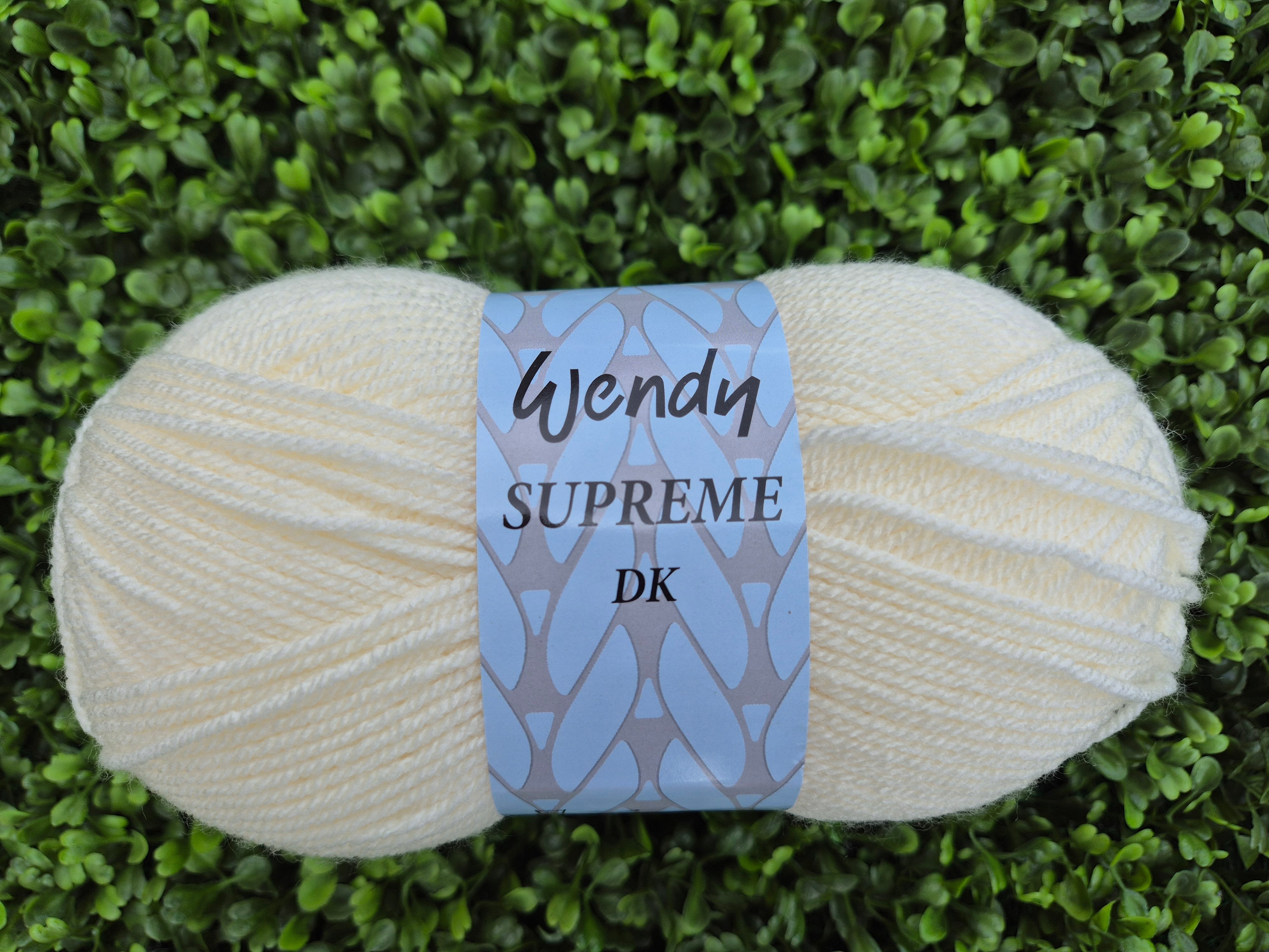 Wendy Supreme DK - Cream WD02