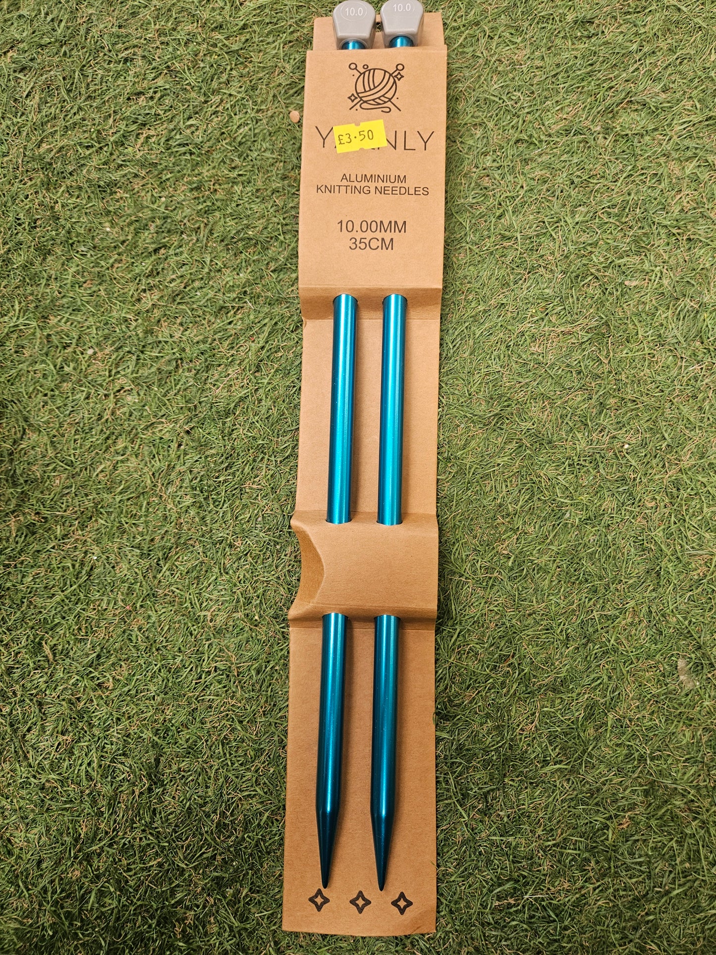 Yarnly Aluminium Knitting Needles 10mm, 35cm