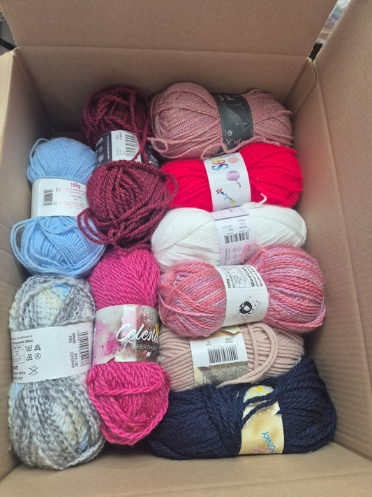 Random Mix Of 10 Balls Of Wool