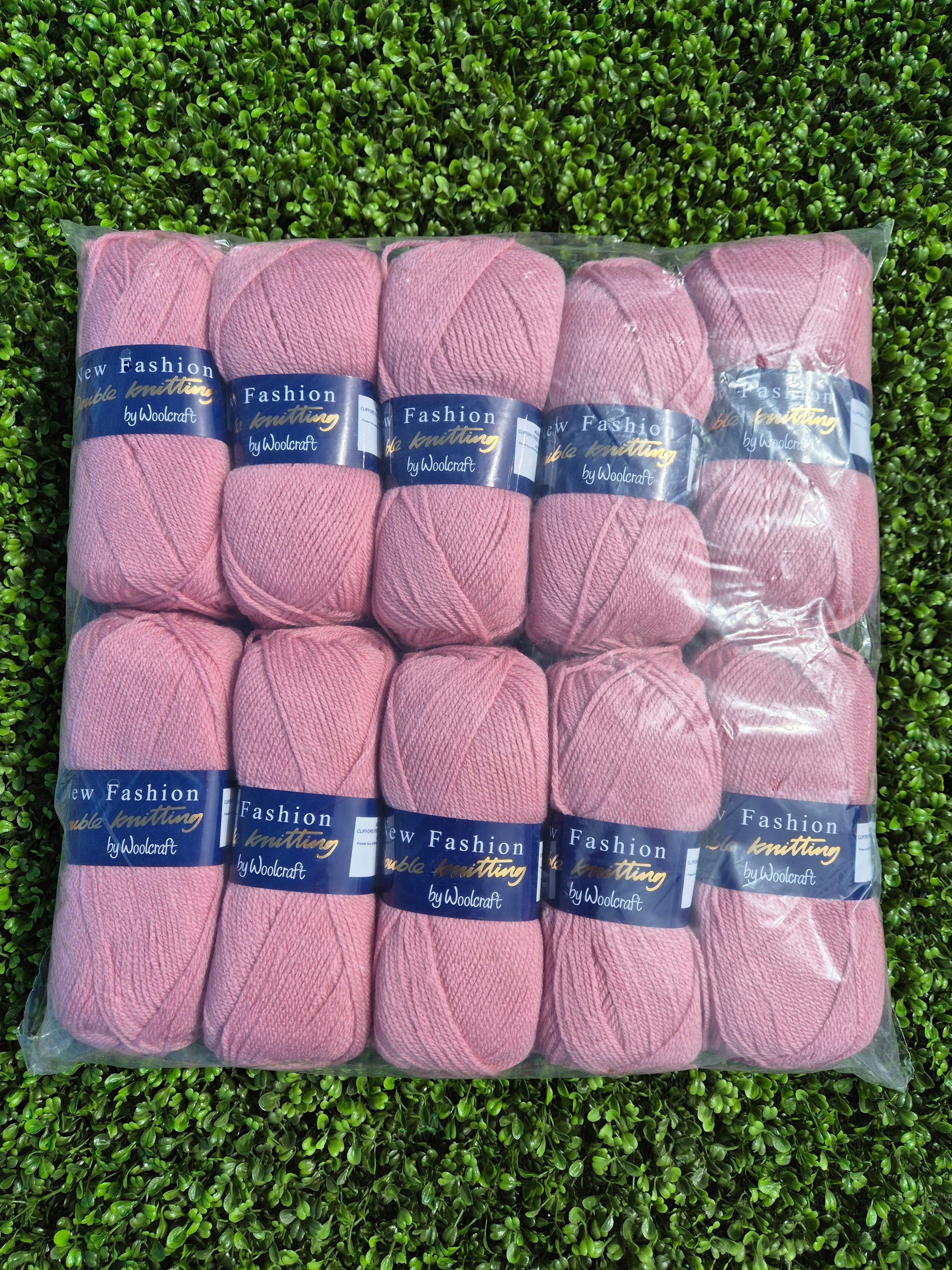 Special Offer INCLUDING POSTAGE - 10 x 100g New Fashion Double Knit Pale Rose 202