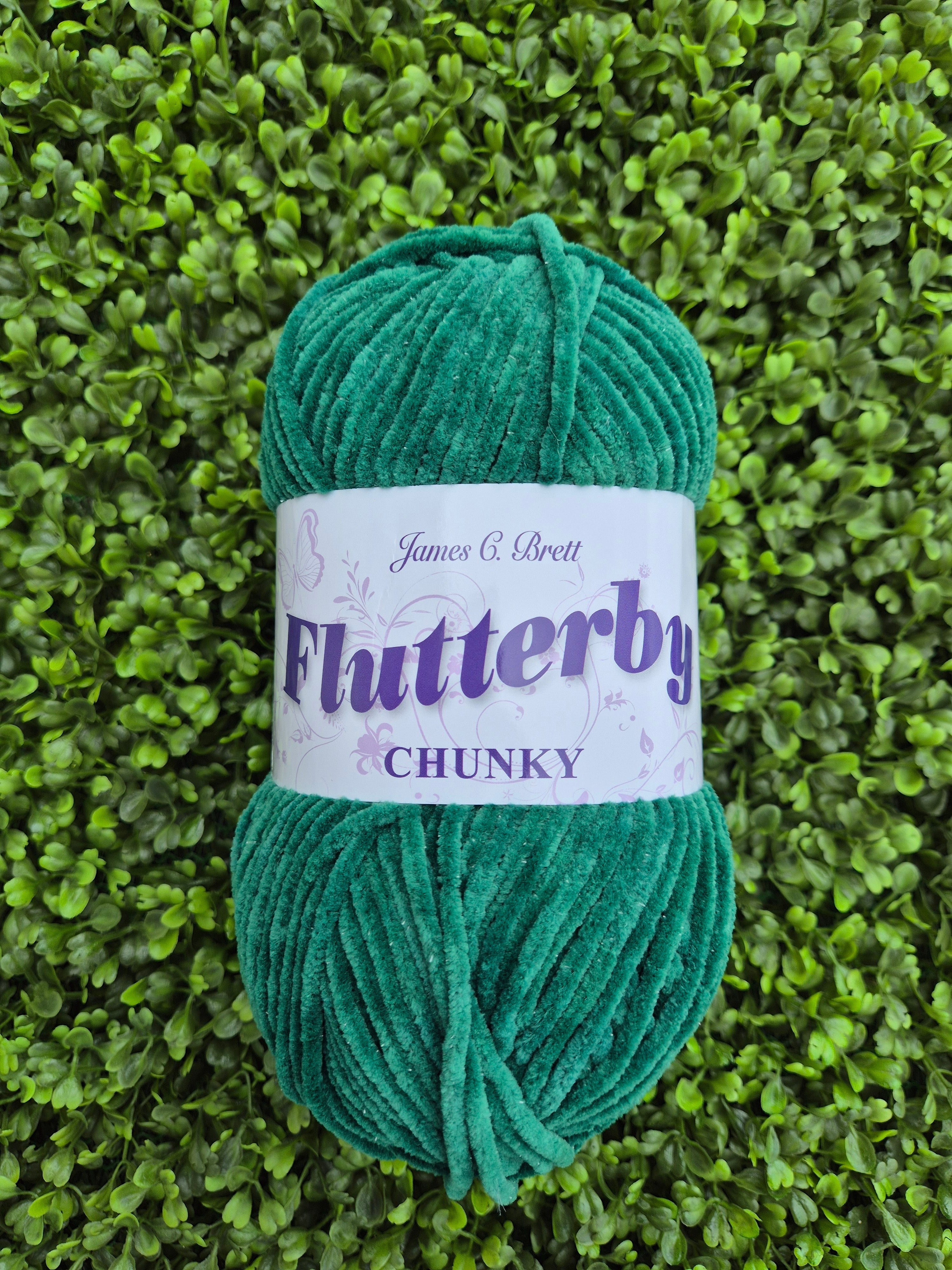 James C Brett Flutterby Chunky B76 Evergreen (sparkle)