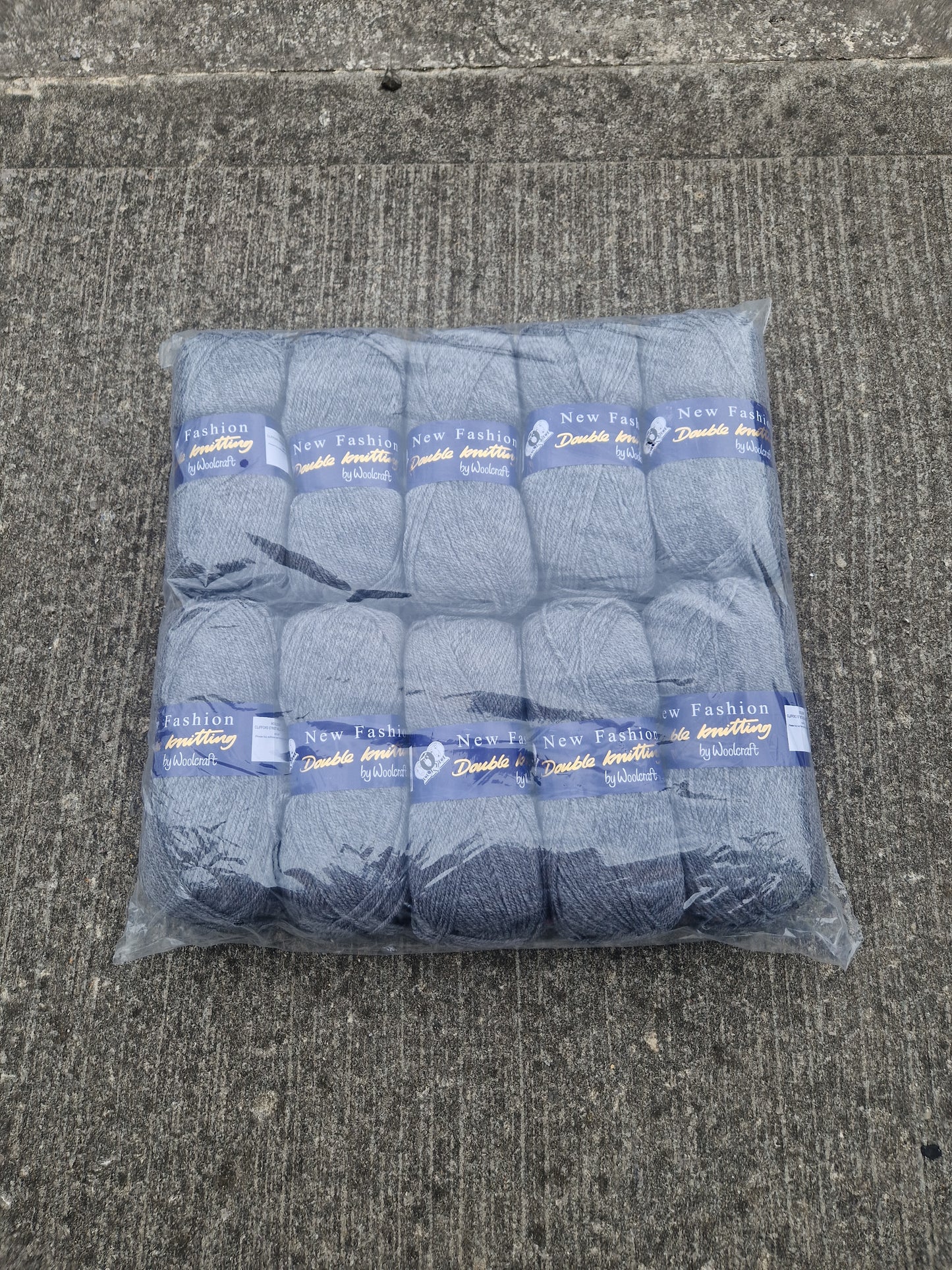 Special Offer INCLUDING POSTAGE - 10 x 100g New Fashion Double Knit Charcoal Grey 1003