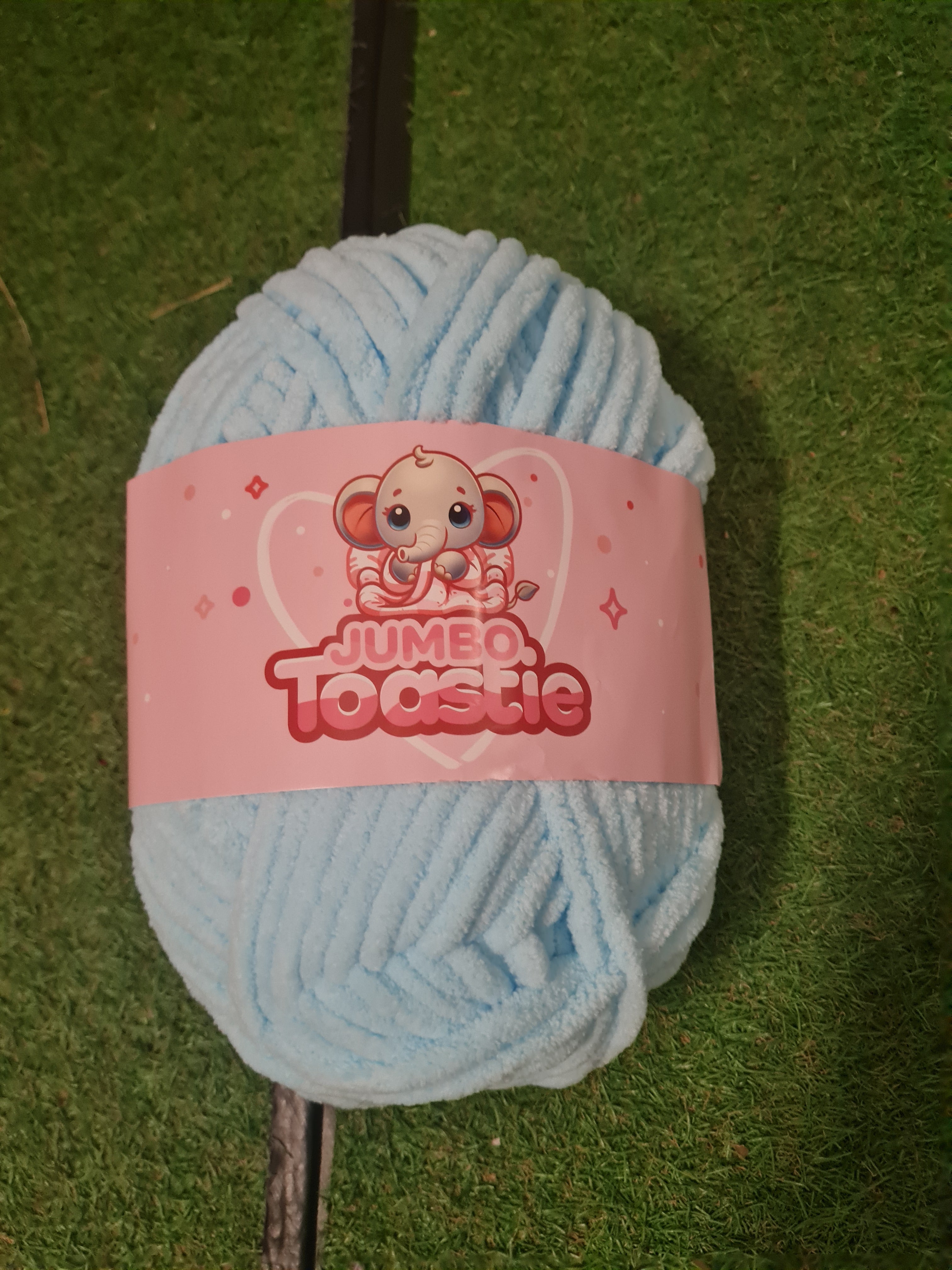 King Cole Jumbo Chunky Wool 400g - Baby Blue 6461