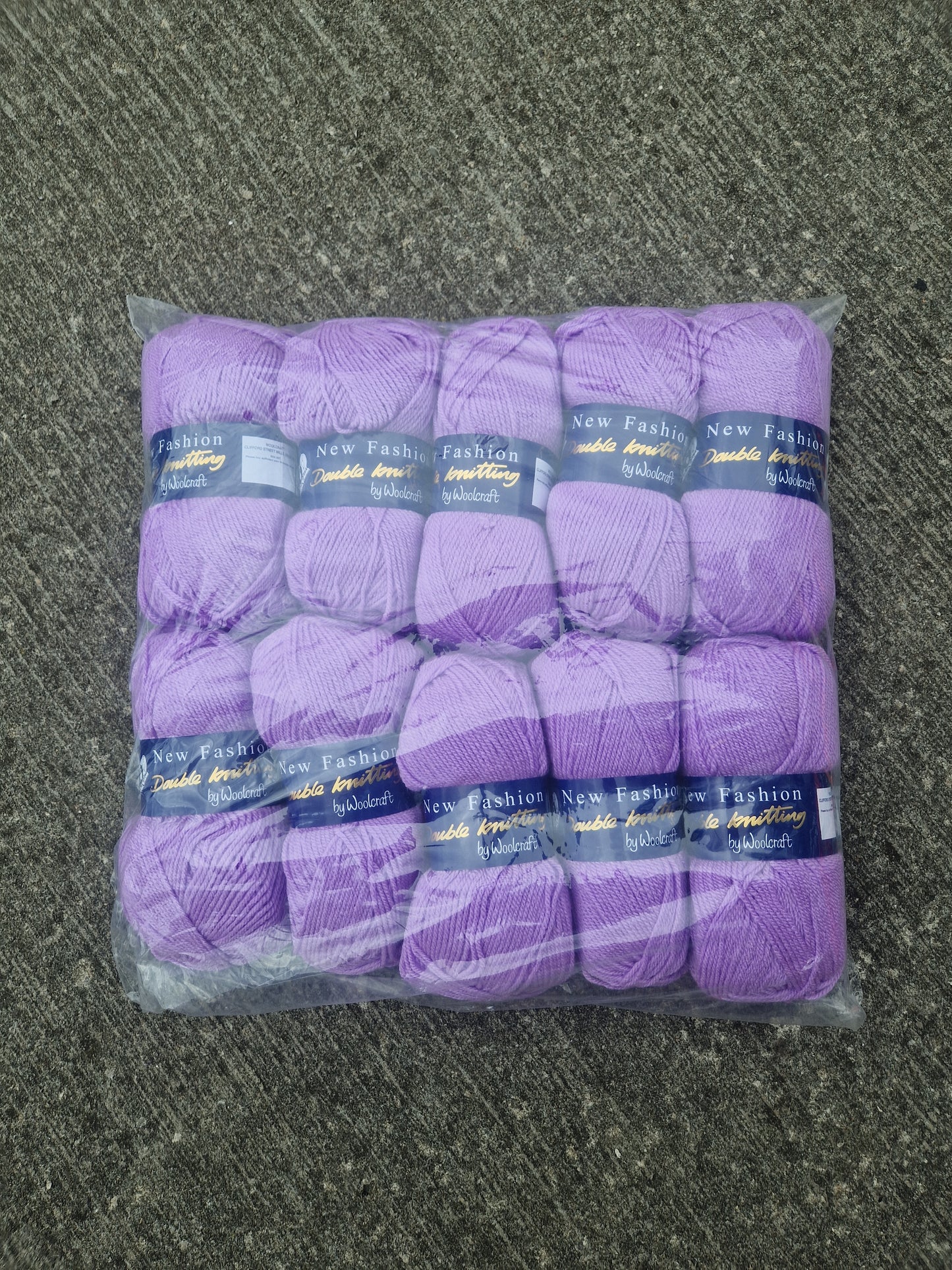 Special Offer INCLUDING POSTAGE - 10 x 100g New Fashion Double Knit Pale Lilac 223