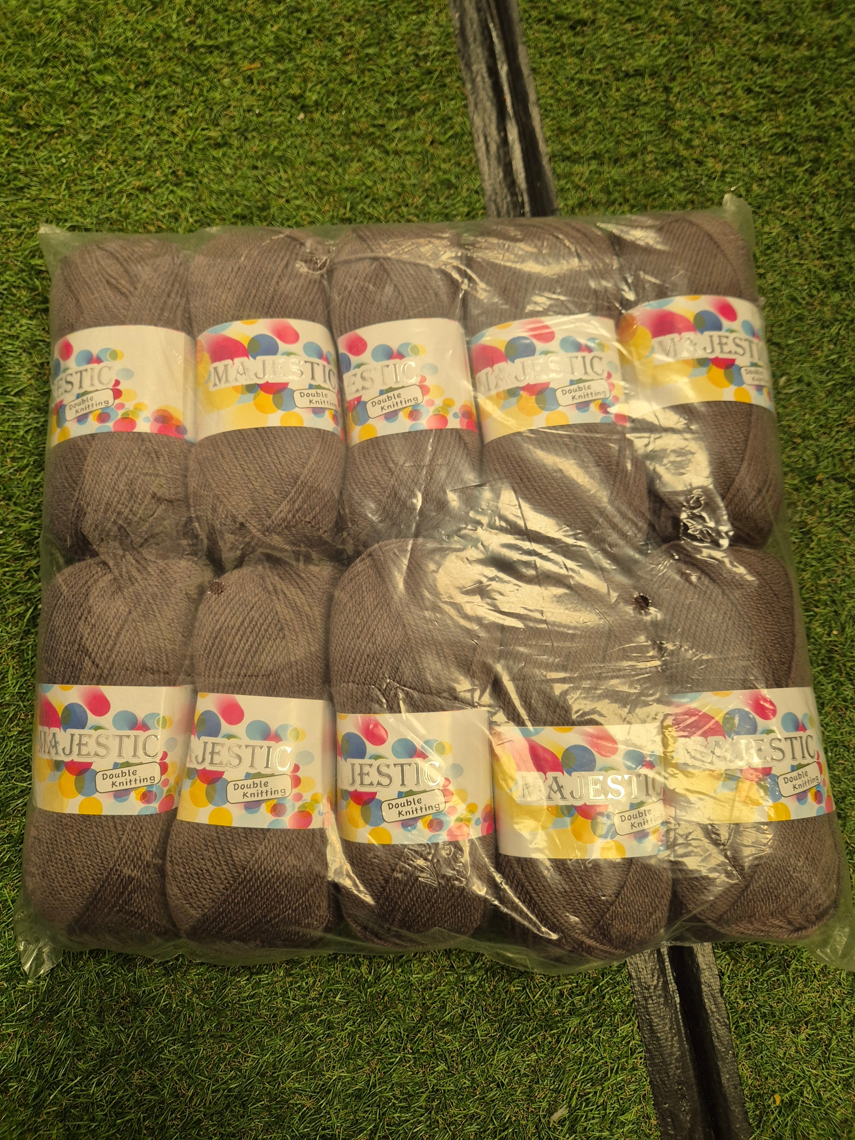 Majestic Dk 10 x 100g FREE POSTAGE Brown