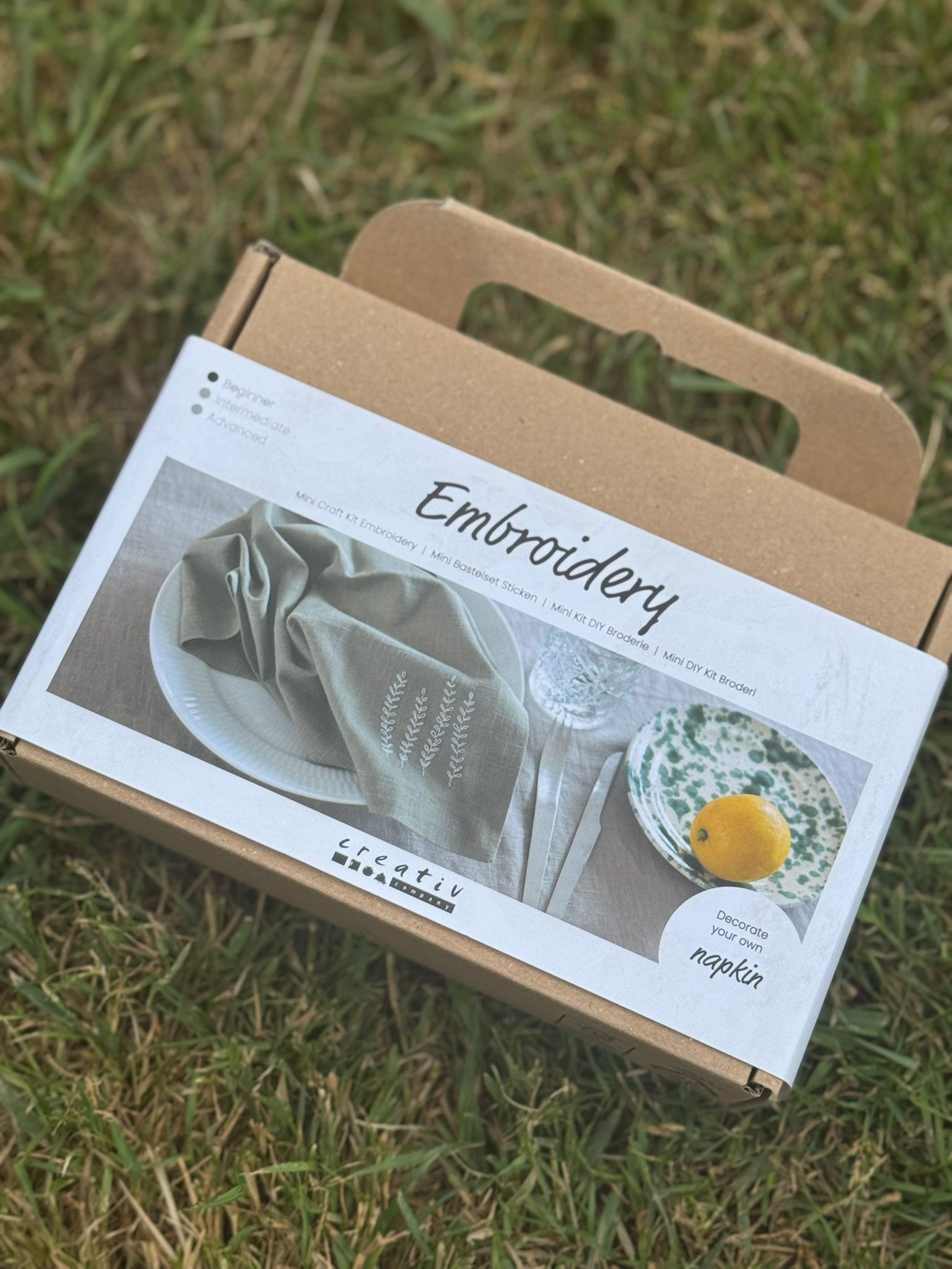 Creativ Company - Embroidery kit Napkin