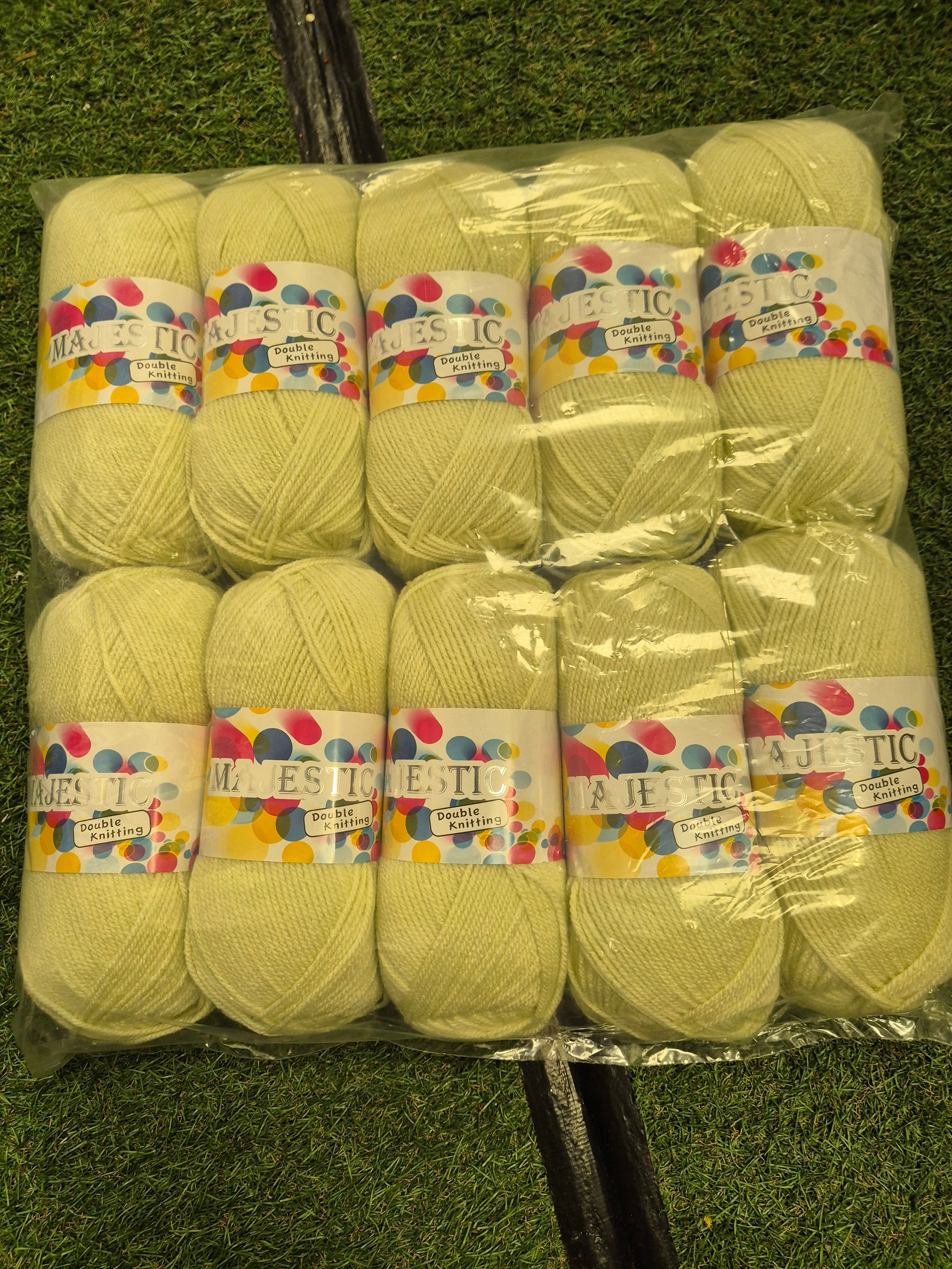 Majestic Dk 10 x 100g FREE POSTAGE Green/ Yellow