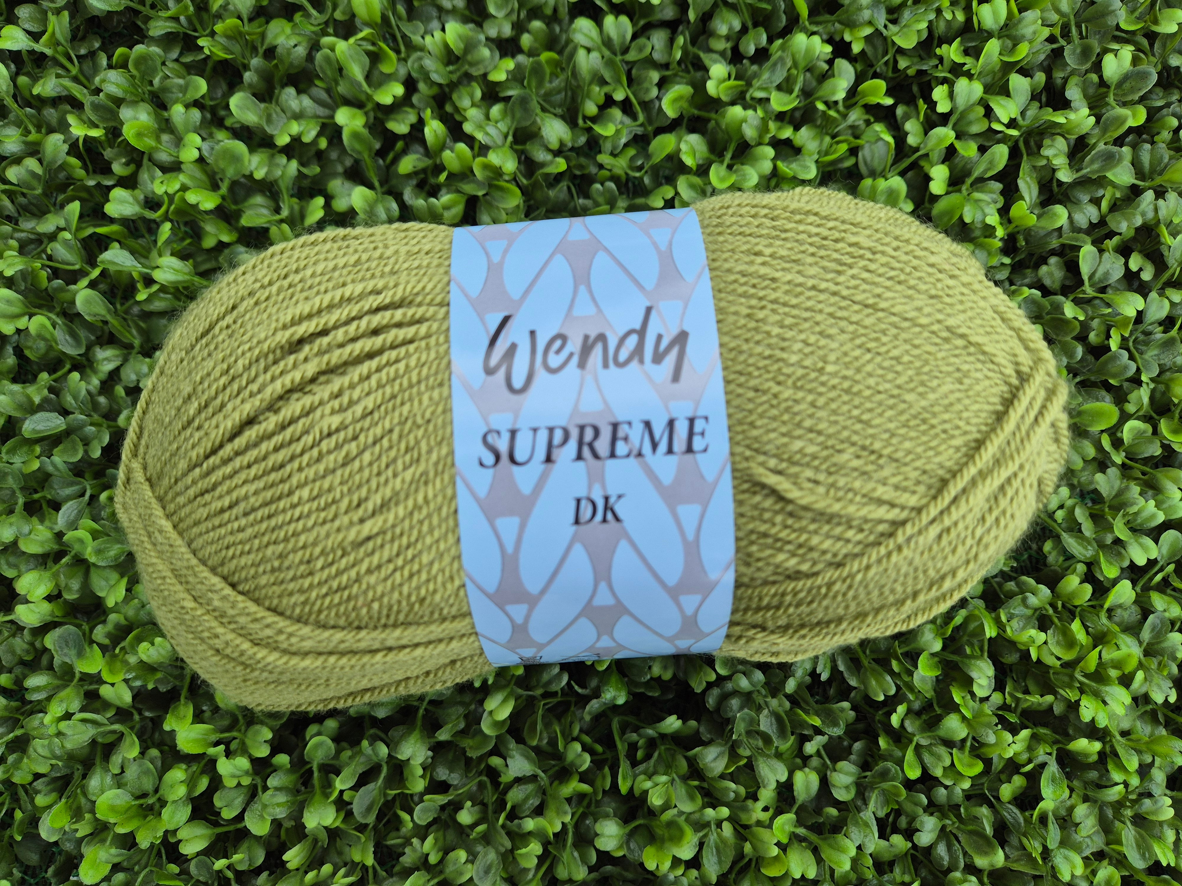 Wendy Supreme DK - Spring Meadow WD46