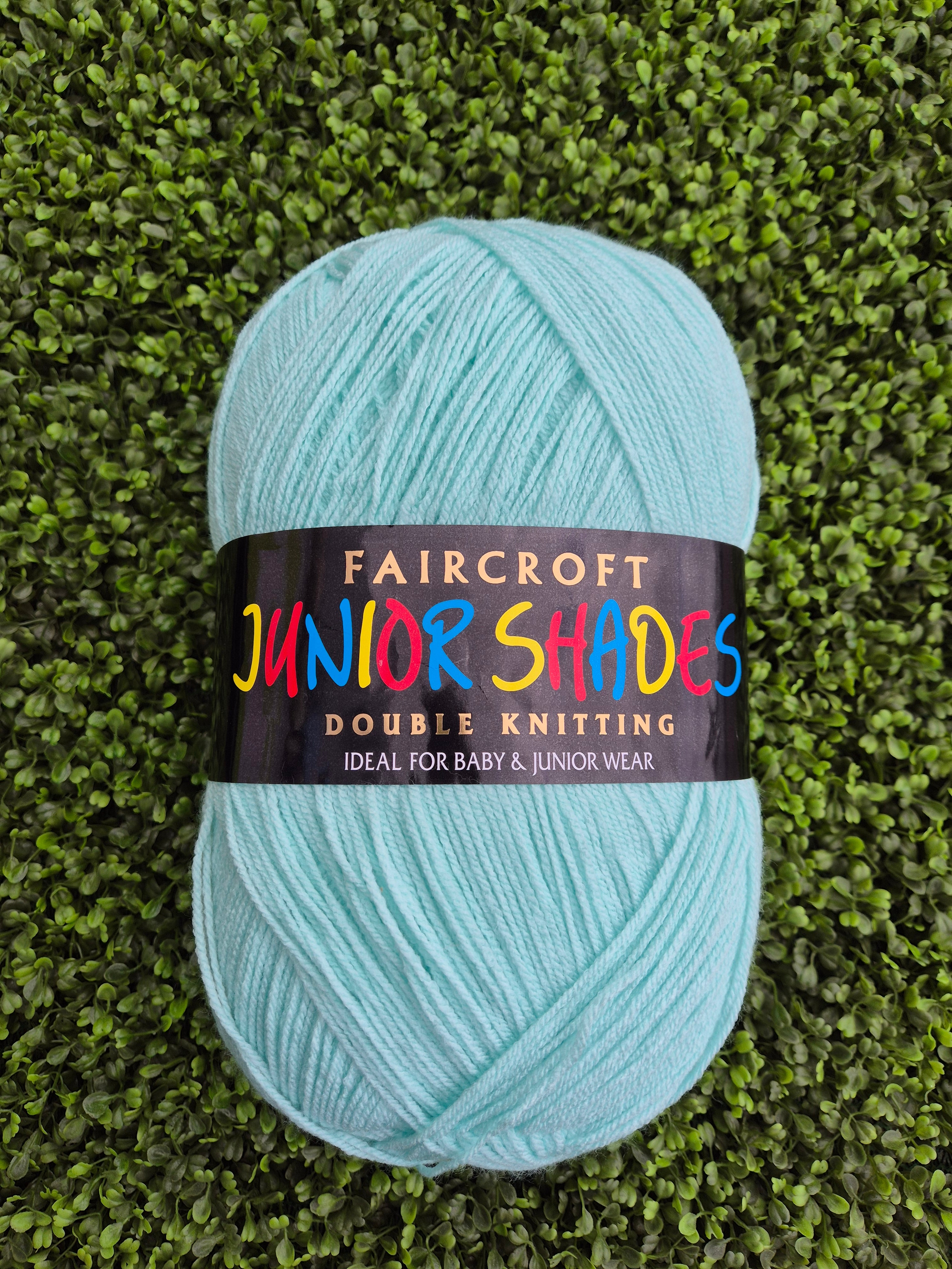 Woolcraft Junior Shades Double knit Large 500g Ball Shade 509A Mint Dyelot 2307114