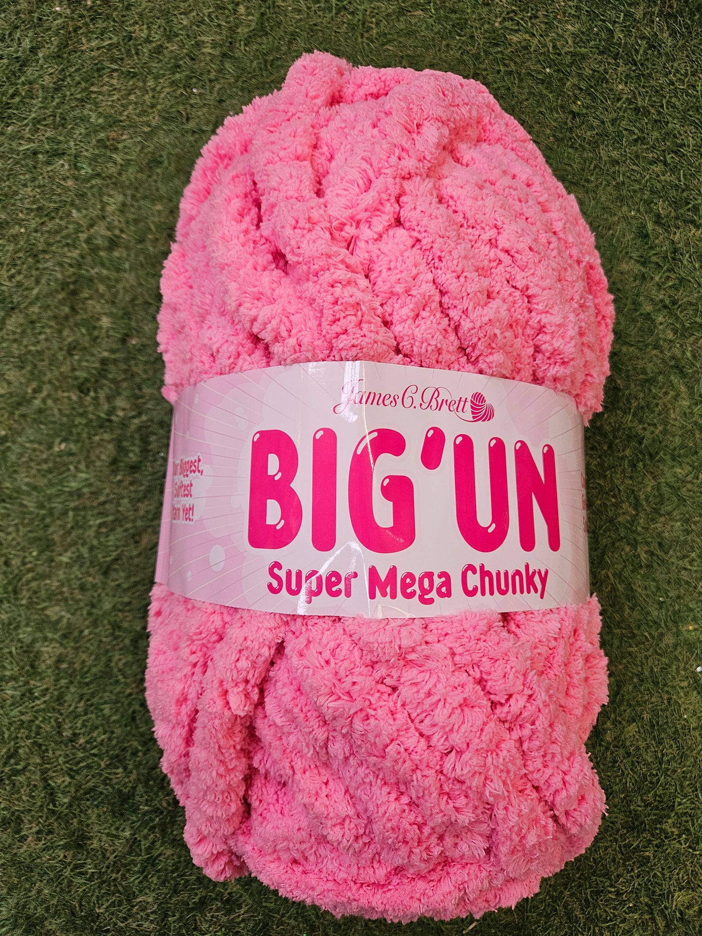 James C Brett Big Un Super Mega Chunky Wool - 300g (Perfect Pink)