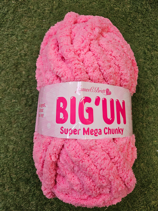 James C Brett 'Big'Un' Super Mega Chunky Wool - 300g (Perfect Pink)
