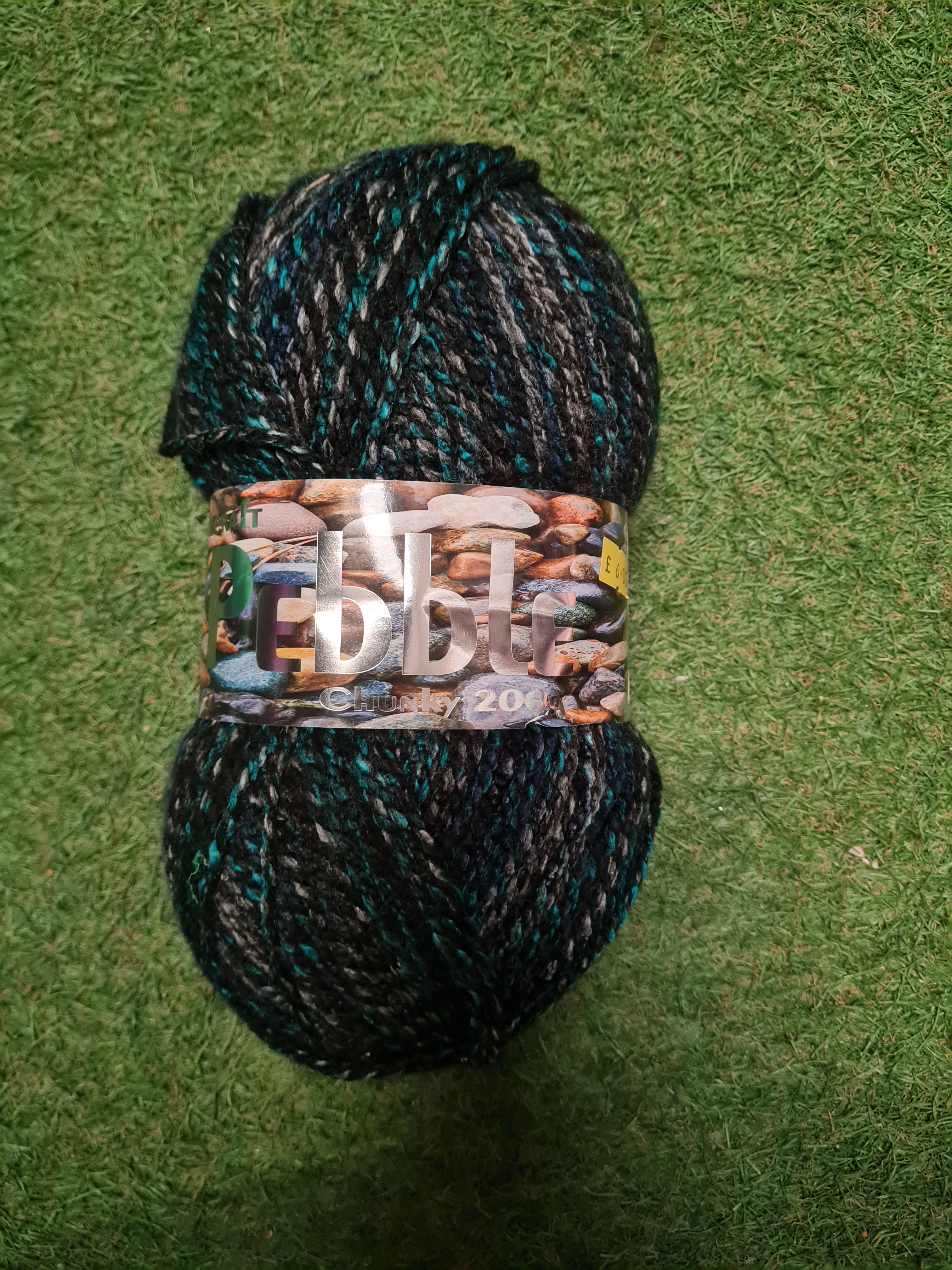 Woolcraft Pebble Chunky 200g Wool (Shade 8017)