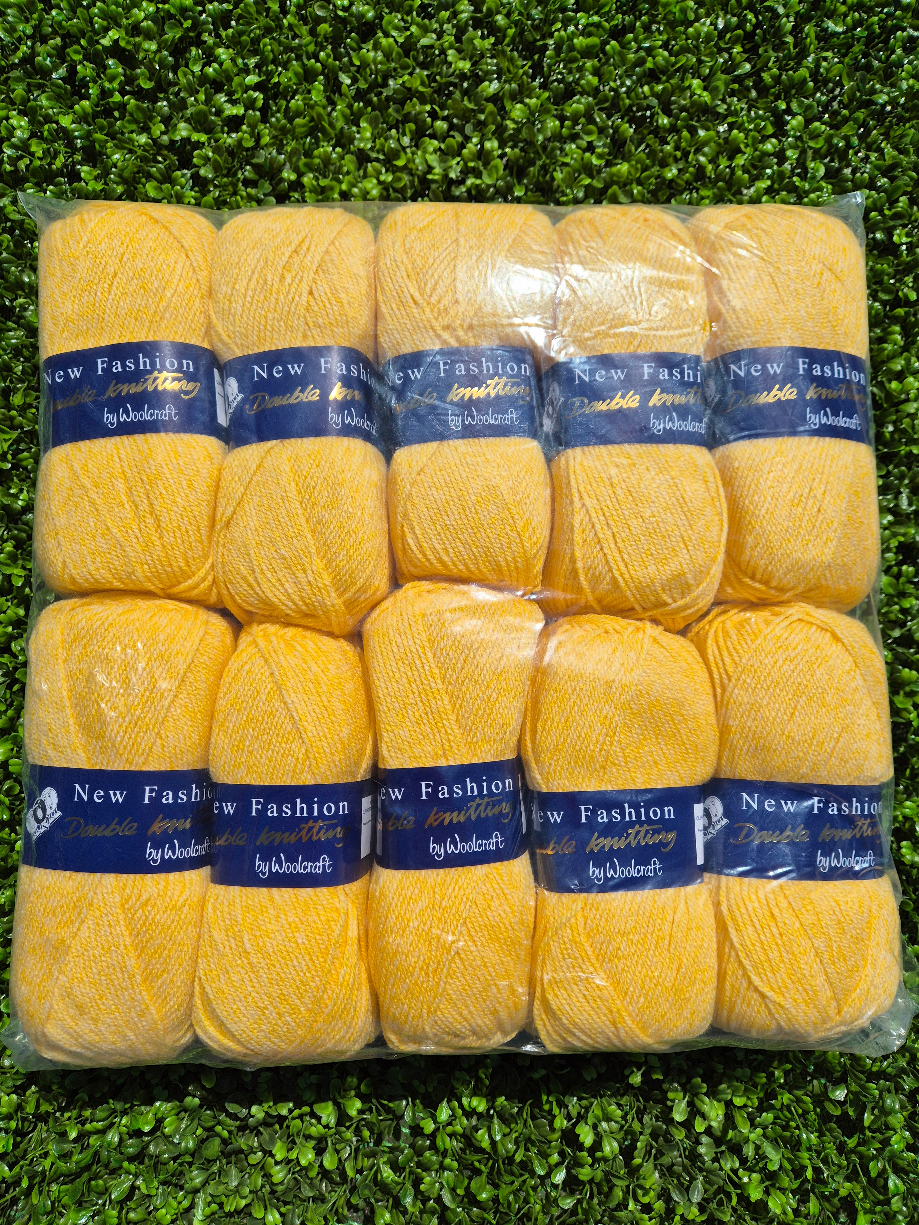 Special Offer INCLUDING POSTAGE - 10 x 100g New Fashion Double Knit Sunshine 1126