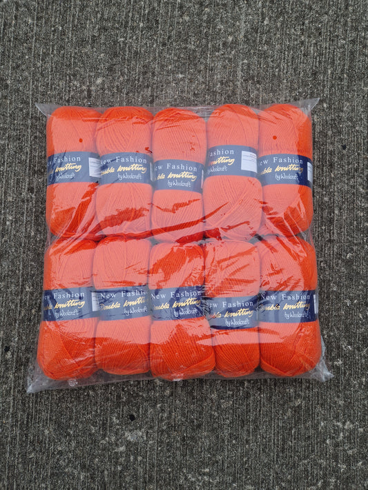 Special Offer INCLUDING POSTAGE - 10 x 100g New Fashion Double Knit Pumpkin Orange