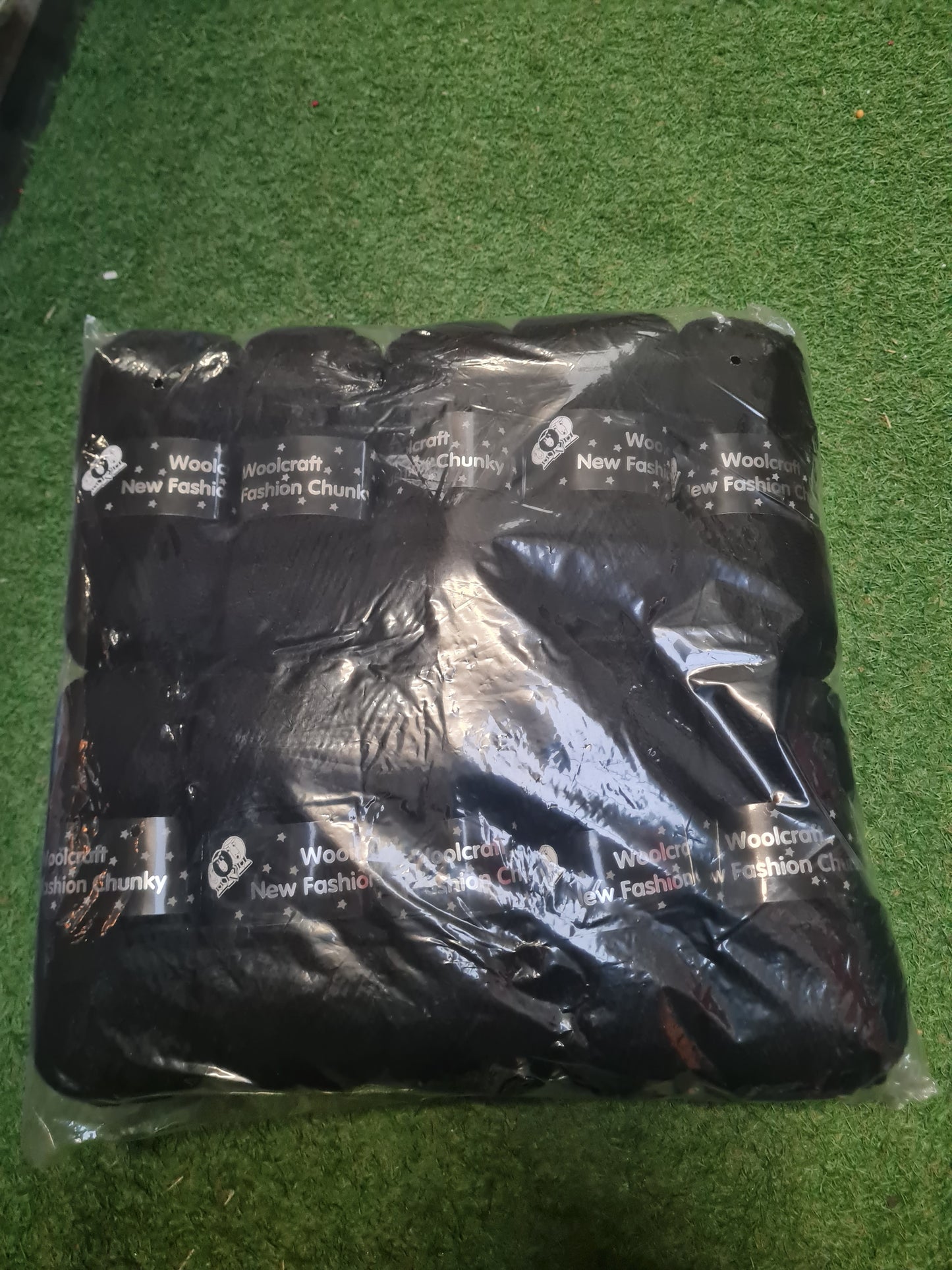 SPECIAL OFFER DELIVERY - 10x Woolcraft New Fashion Chunky Wool, Black (Shade 107)