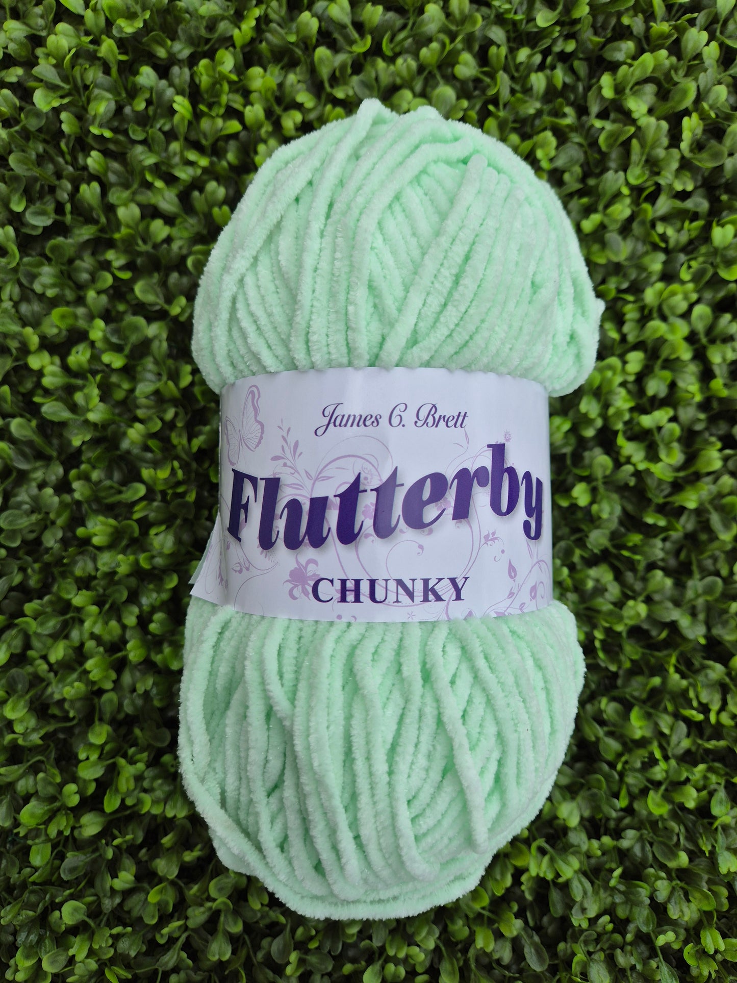 James C Brett Flutterby Chunky B72 Frosty Leaves (Sparkle)
