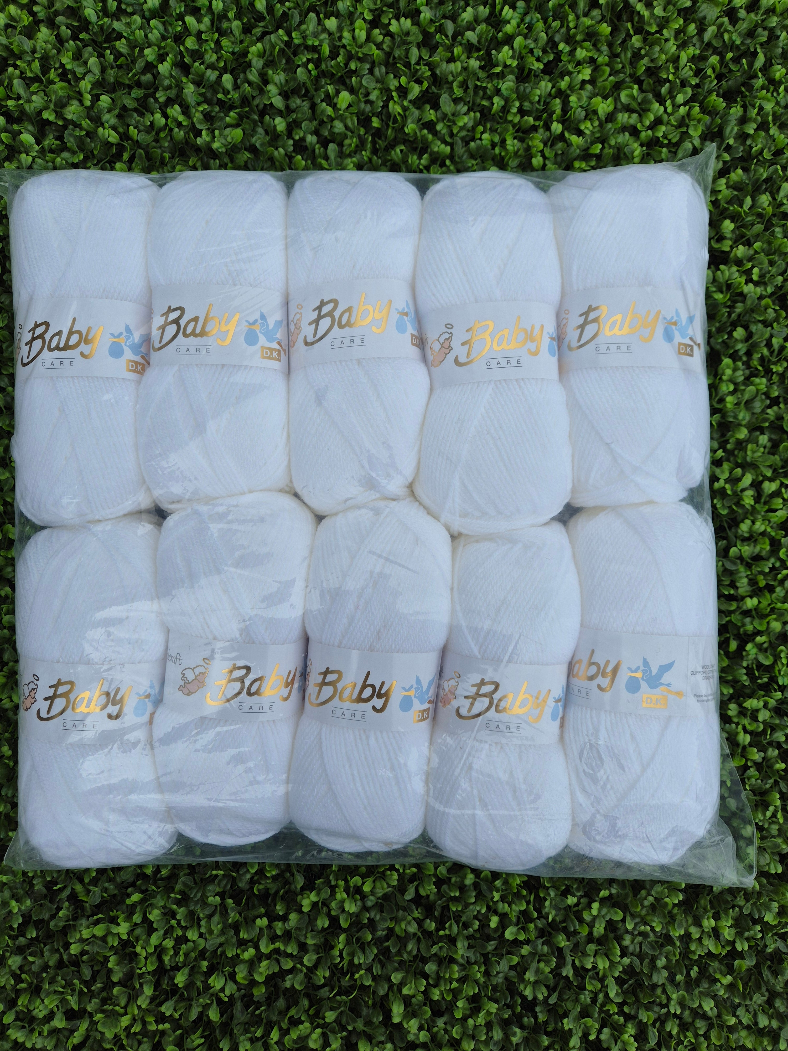 **Free Delivery 10 pack** Woolcraft Baby Dk White 600