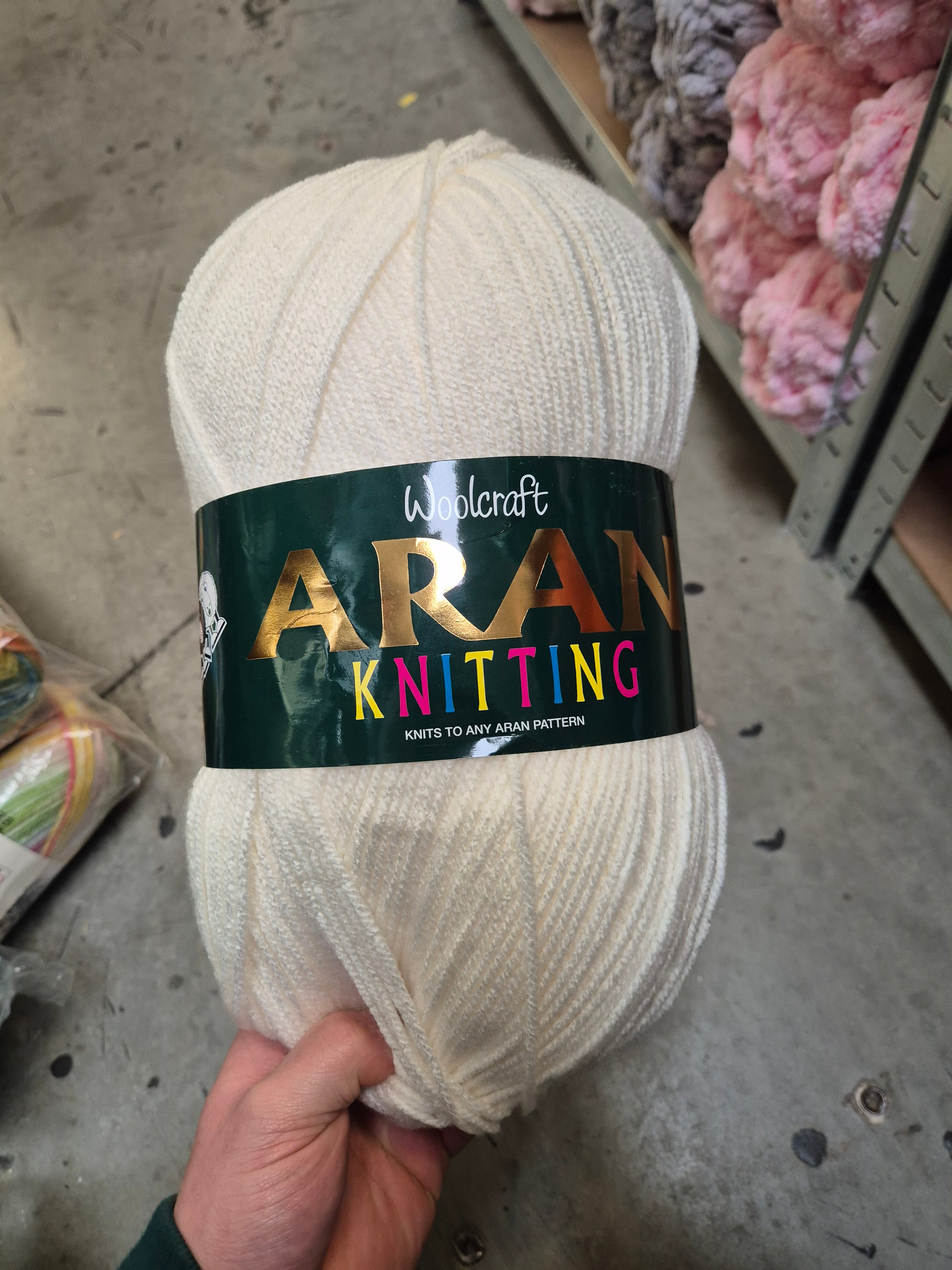 400 400g Woolcraft Aran 100% Acrylic